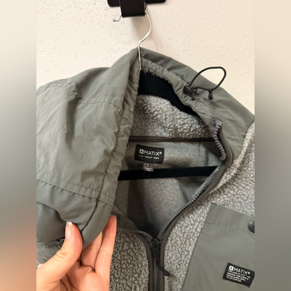 Quicksilver Matix Malakai Bundle! - Picture 5 of 8